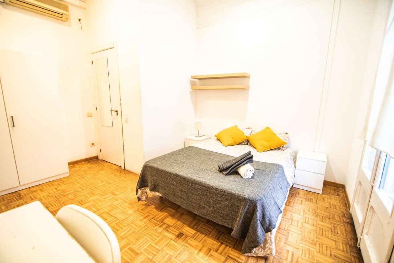 Carrer Balmes, Barcelona, B4H02 – room photo 1