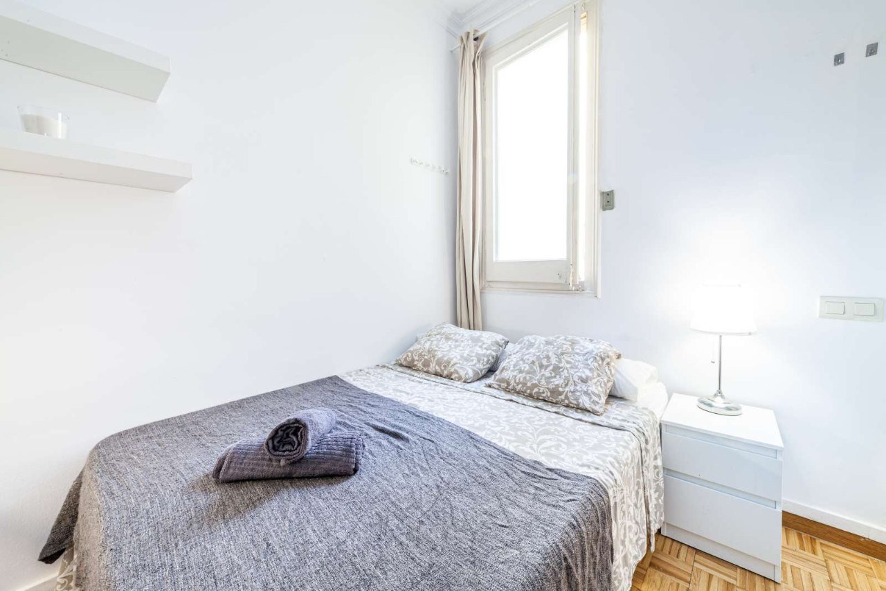 Carrer Balmes, Barcelona, B4H04 – room photo 1