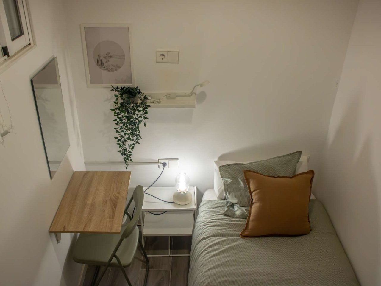 Carrer d'Avinyó, Barcelona, AVH01 – photo 2