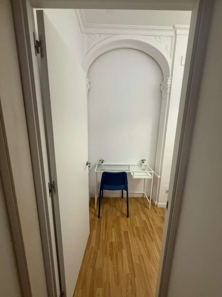 Carrer de Balmes, Barcelona, BEH11 – room photo 4