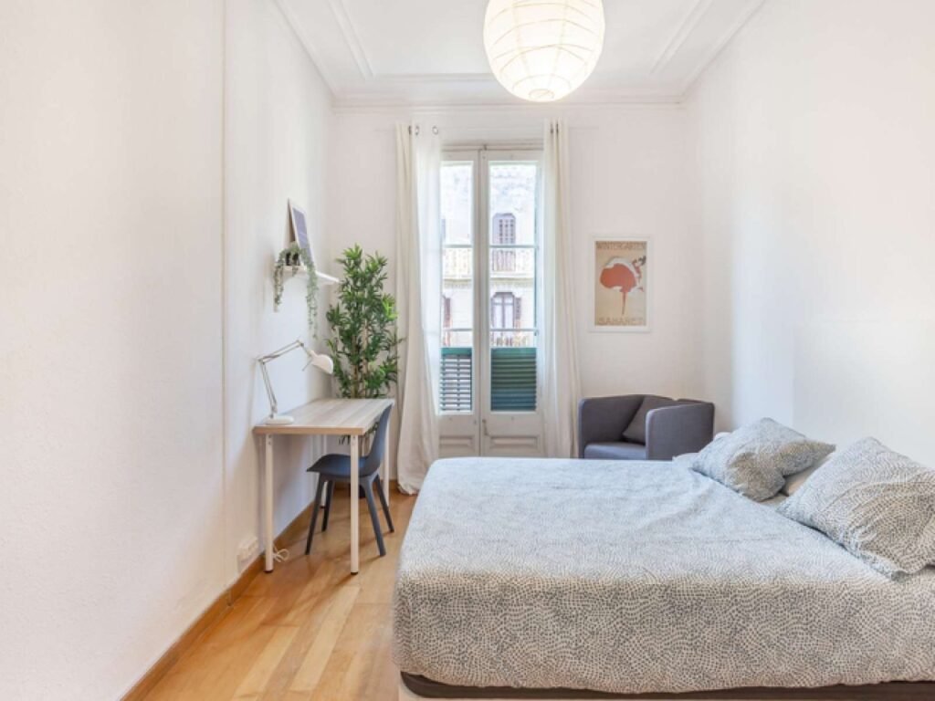 Carrer Del Rosselló, Barcelona, RO3.2H02 – room photo 1