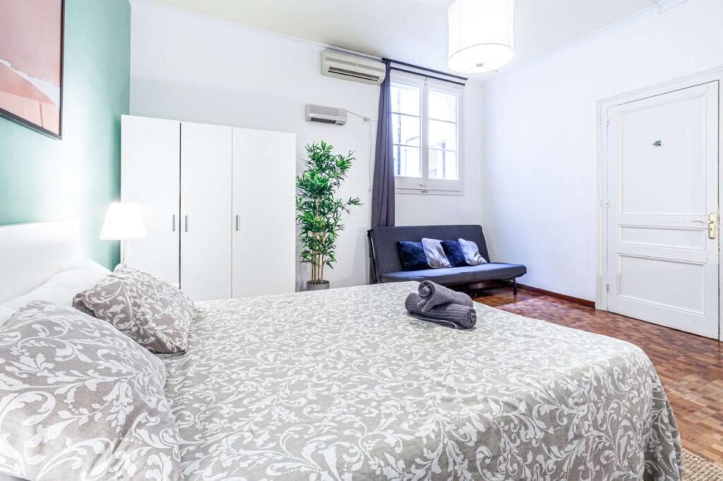 Gran Via de les Corts Catalanes, Barcelona, GVH08 – room photo 3