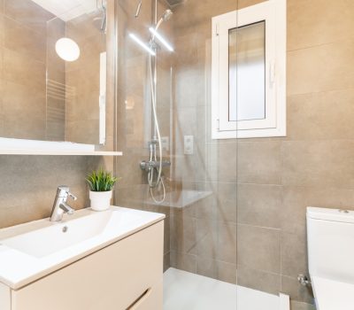 RoomsWeRent_Corsega 583-39