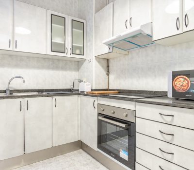 RoomsWeRent_Rosello ZC-10